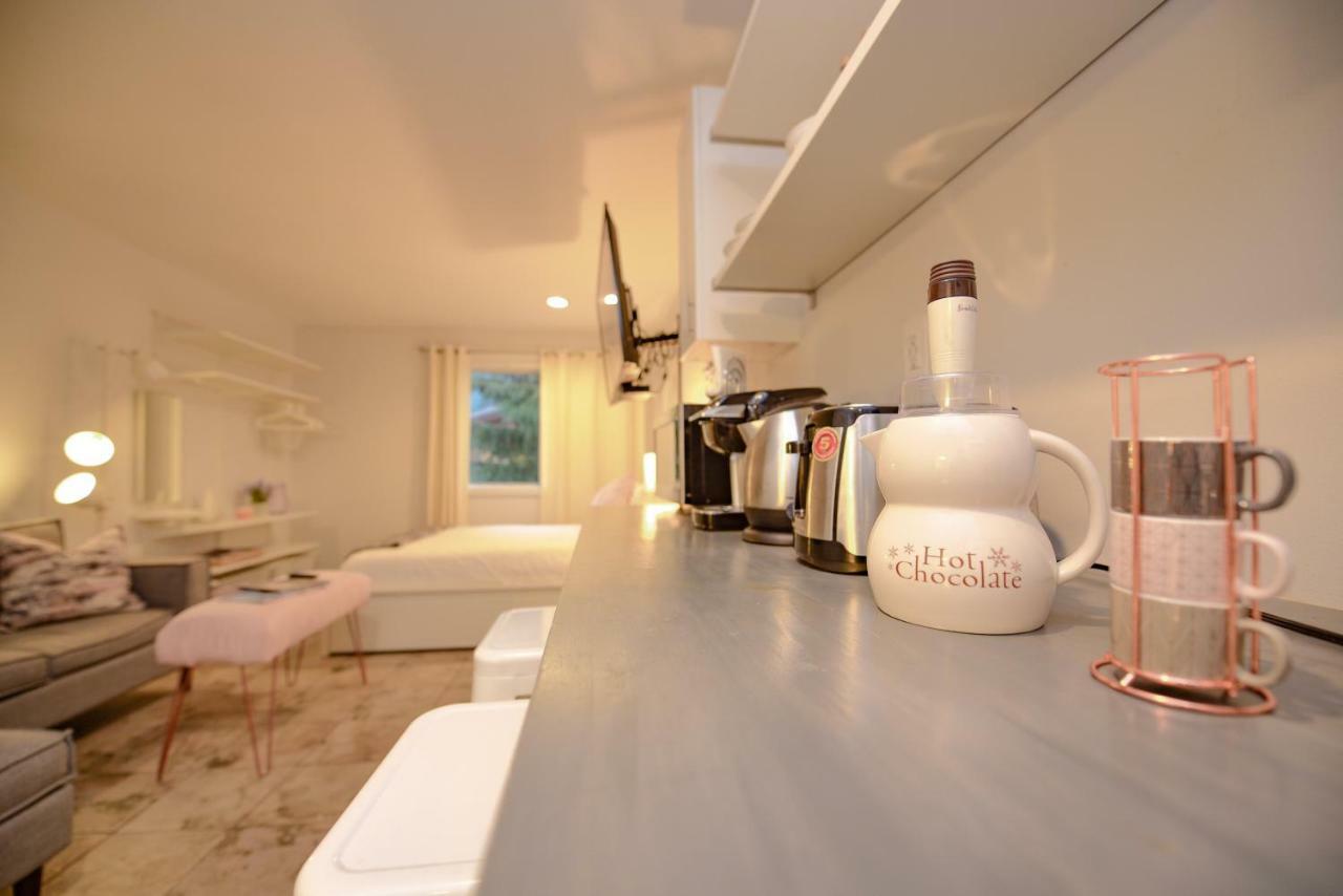 Newly Renovated Whistler Studio Ngoại thất bức ảnh